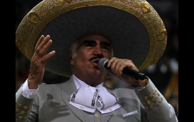 El Palenque de las Fiestas de Octubre ofreció sus mejores galas para recibir la última serie de conciertos de Vicente Fernández.  /