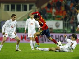 Pedro (centro) hizo un 'Hat Trick' en la victoria de España ante Bielorrusia. AP  /