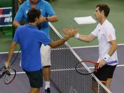 Andy Murray derrotó al  número uno del tenis mundial, el suizo Roger Federer, en las semifinales del  torneo de Shanghai. AP  /