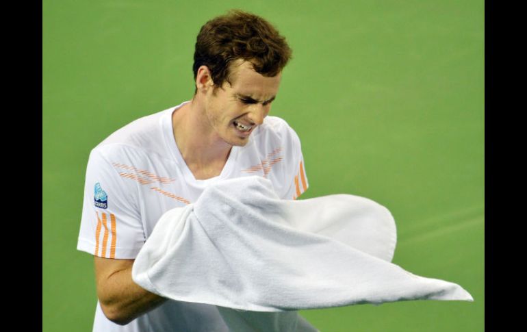 El tenista británico reacciona luego de perder un punto frente al serbio Djokovic. AFP  /