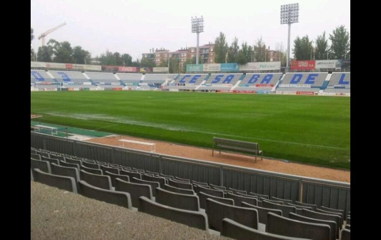 Sabadell perdió el invicto como local en el Estadi de la Nova Creu Alta. (tomada de Twitter @CESabadell) ESPECIAL  /