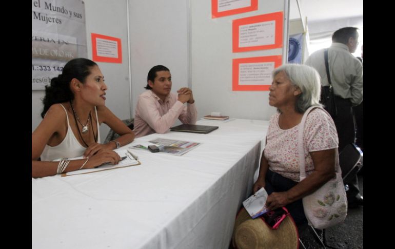 El dar empleo a adultos mayores incentiva la participación de las empresas como entidades con responsabilidad social. ARCHIVO  /