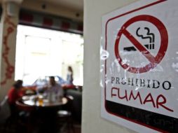 Actualmente, en Jalisco existen 300 espacios que se han declarado como 100% libres de humo de tabaco. ARCHIVO  /