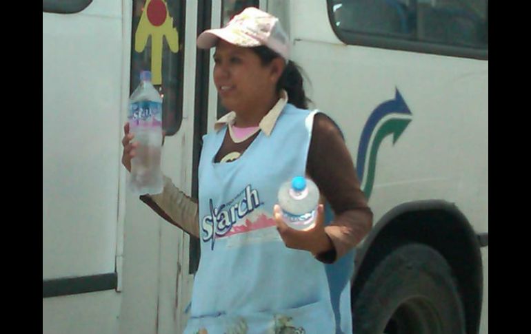 Nancy Márquez, de 21 años, trabaja a unos metros del Parque Agua Azul.  /