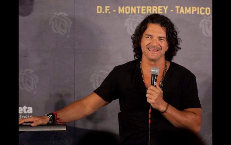 Arjona ofreció este martes una rueda de prensa en la capital. AP  /