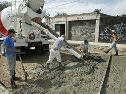 El metro cúbico de concreto costará 100 pesos (7.76 dólares) más a partir del 1 de noviembre. ARCHIVO  /