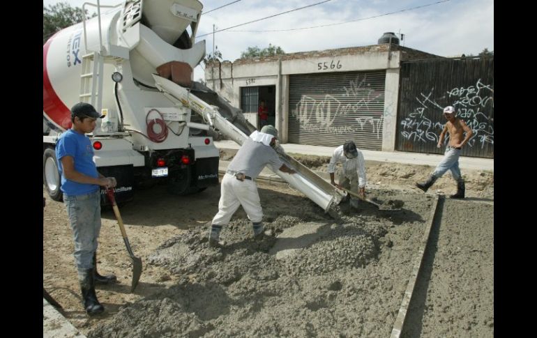 El metro cúbico de concreto costará 100 pesos (7.76 dólares) más a partir del 1 de noviembre. ARCHIVO  /