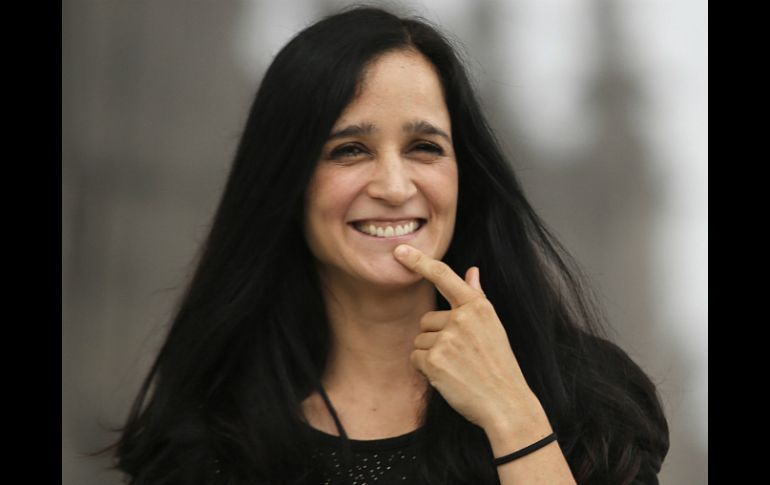 La cantautora Julieta Venegas se presentará en Artgentina, Ecuador y Cuba a finales de este año. ARCHIVO  /