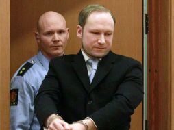 Anders Behring Breivik (d), en quien el dramaturgo danés inspira sus reflexiones sobre los extremismos. ARCHIVO  /