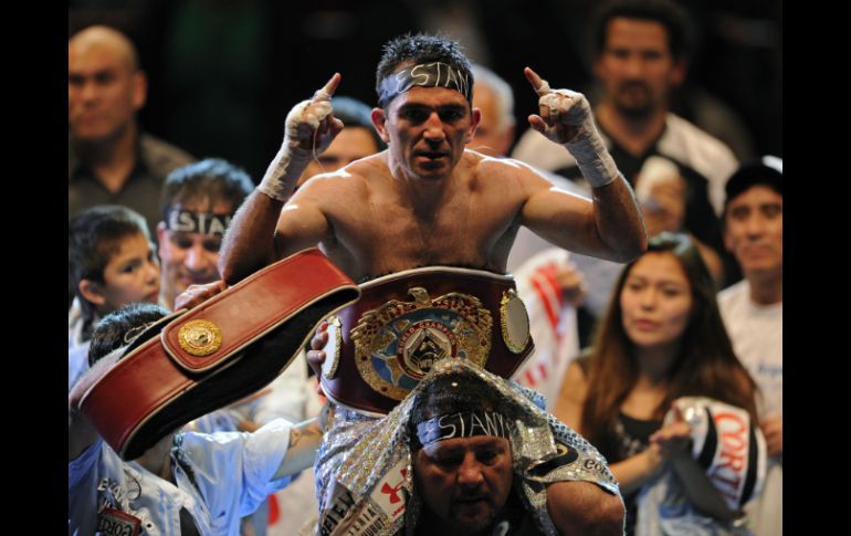 El campeón Omar Narváez derrotó en el undécimo asalto al mexicano Johnny García y retuvo su título. AFP  /