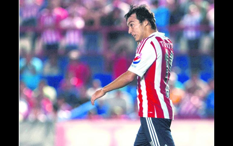 Descalabro. Chivas se aleja cada vez más de la Liguilla. MEXSPORT  /