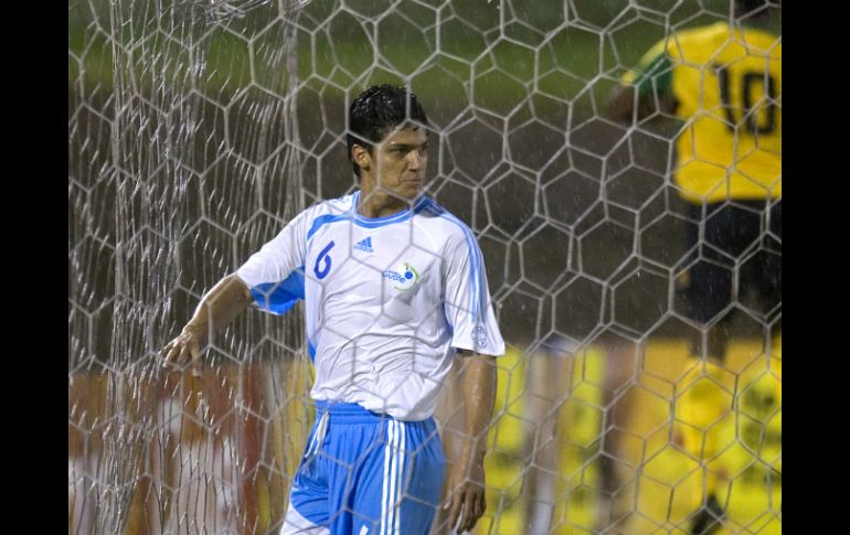 Gustavo Adolfo Cabrera es uno de los futbolistas que no podrá regresar a las competencias oficiales. ARCHIVO  /