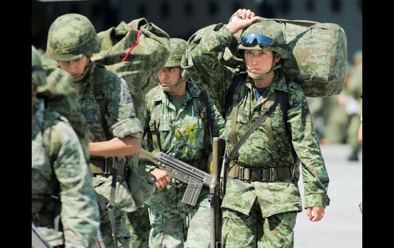 Alrededor de 60 militares resguardan la población. ARCHIVO  /