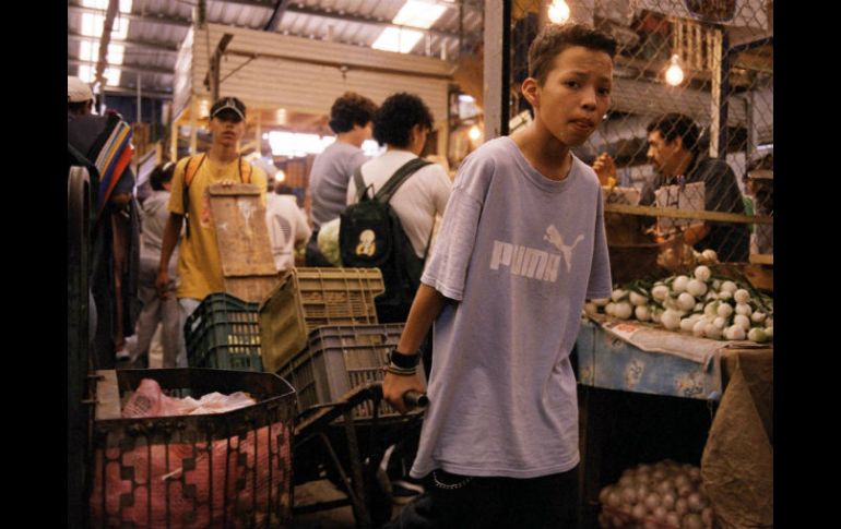 870 mil niños de seis a 13 años trabajaban en 2011. ARCHIVO  /