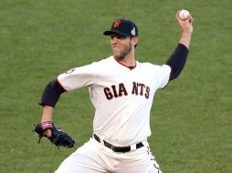 Madison Bumgarner fue la clave para conseguir la victoria en el segundo juego de la Serie Mundial. AFP  /