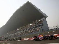 Sebastian Vettel hizo un tiempo de 1:26.221 en la segunda sesión. REUTERS  /