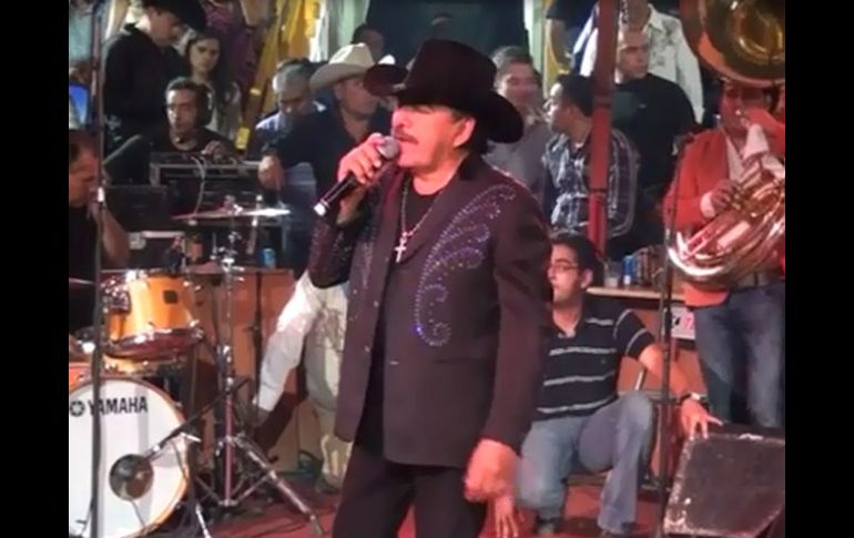 El Rey del Jaripeo conquistó al público tapatío.  /