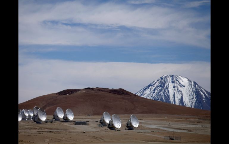 El gran telescopio milimétricosubmilimétrico de Atacama (ALMA) que quedará completado en marzo. AP  /