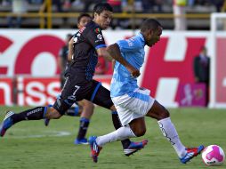 Acción del partido entre San Luis y Querétaro de la Fecha 15 del torneo. MEXSPORT  /