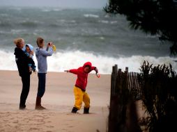 ´´Sandy´´ enfilará la noche de este domingo hacia la costa este de Estados Unidos. AFP  /