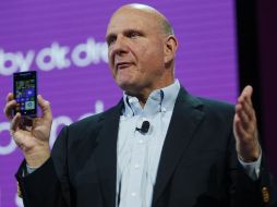 Nokia está centrado exclusivamente en Windows Phone, dice el consejero delegado de Microsoft, Steve Ballmer. AFP  /