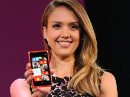 Jessica Alba participa en la presentación del renovado sistema operativo de Microsoft, Windows Phone 8. EFE  /