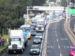 La obra en el retorno El Mante generó congestionamiento vial en el Periférico. La restricción de carriles se mantendrá por seis semanas  /