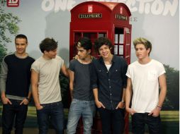 Los integrantes de One Directionn posan en Madrid durante la presentación de su segundo disco ''Take me home''. EFE  /