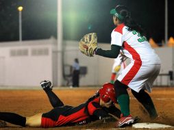 La Federación Internacional de softbol aprobó fusionarse con el organismo rector del beisbol. ARCHIVO  /