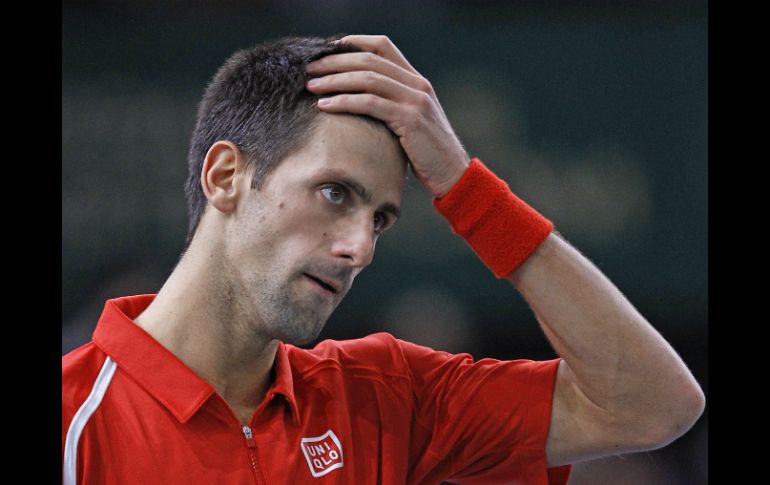 Djokovic cayó por un marcador de 0-6, 7-6 y 6-4. AP  /