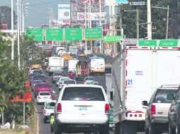 Carretera a Nogales. La vialidad colapsó en la salida de Guadalajara.  /