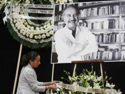 El escritor Carlos Fuentes, fue uno de los más homenajeados este Día de Muertos. ARCHIVO  /