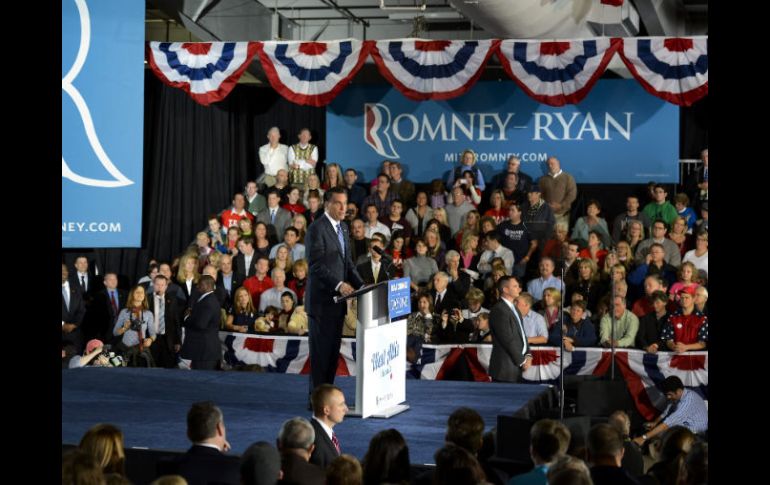 Romney intensificó el ritmo de su campaña con escalas en Nueva Hampshire, Iowa y Colorado. EFE  /