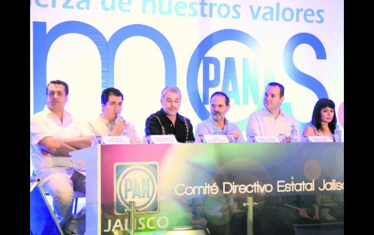 Hernán Cortés, José Gildardo, Emilio González, Gustavo Madero y Miguel Monraz, durante la Reunión de Estructuras Municipales. ESPECIAL  /