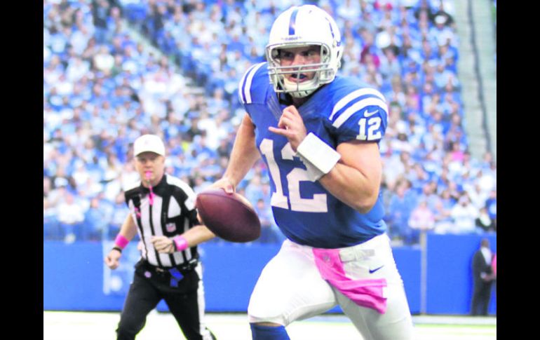 El mariscal de los Potros, Andrew Luck, pidió en la semana a su equipo olvidar su marca positiva y pensar sólo en los Delfines. AP  /