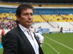 Carlos Poblete tuvo un debut afortunado en la dirección técnica del Puebla. MEXSPORT  /