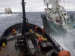 La cacería de ballenas ha encontrado fuerte oposición por parte de grupos ecologistas. EFE  /