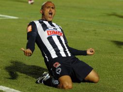 El goleador histórico del Monterrey enfrenta críticas en Chile por sus fallas ante el arco con su Selección. ARCHIVO  /