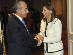 El Presidente de Méxio, Felipe Calderón y la mandataria de Costa Rica, Laura Chinchilla. ARCHIVO  /