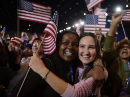 Seguidores de Barack Obama celebran tras los resultados de las elecciones presidenciales. EFE  /