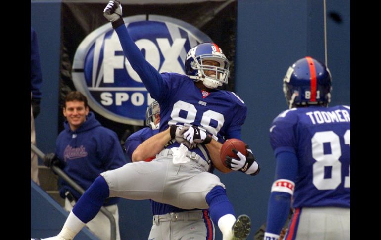 Durante el partido en contra de los Steelers, los Giants organizaron una colecta de alimentos para ayudar a las víctimas. ARCHIVO  /