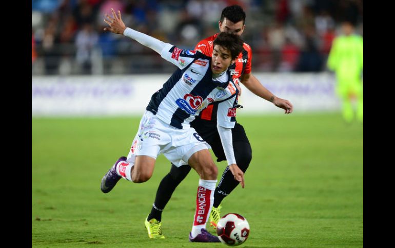 Emilio García, durante el juego de la semana 17 del torneo de Apertura 2012 de la Liga Mx. MEXSPORT  /