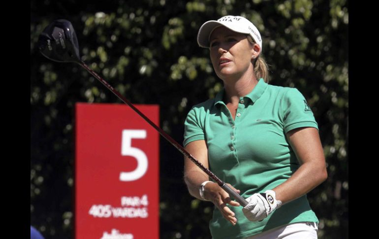 Cristie Kerr da una dura batalla en el campo del GCC. MEXSPORT  /