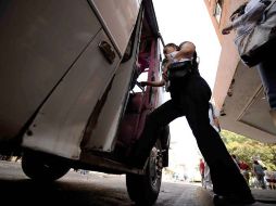 El director de Transporte Público, Alfonso Hernández, espera que el anuncio del paro camionero no se cumpla. ARCHIVO  /