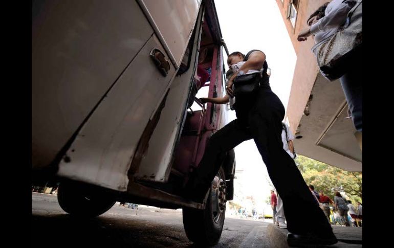 El director de Transporte Público, Alfonso Hernández, espera que el anuncio del paro camionero no se cumpla. ARCHIVO  /