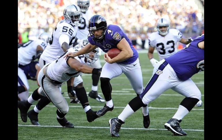 Hasta los equipos especiales anotaron de seis puntos ante los Raiders. AP  /