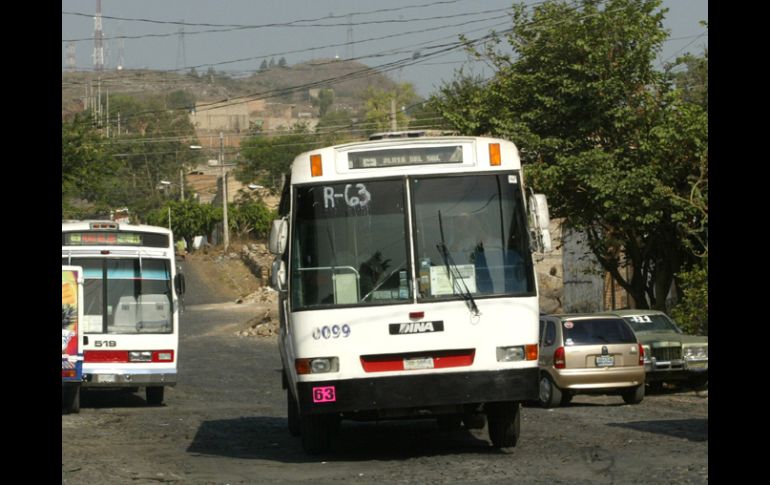 Según el Gobierno del Estado, el servicio de transporte esta garantizado para los ciudadanos. ARCHIVO  /