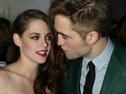 Robert y Kristen posaron juntos en la premier de la última parte de ''Crepúsculo: Amanacer Parte II''. AP  /