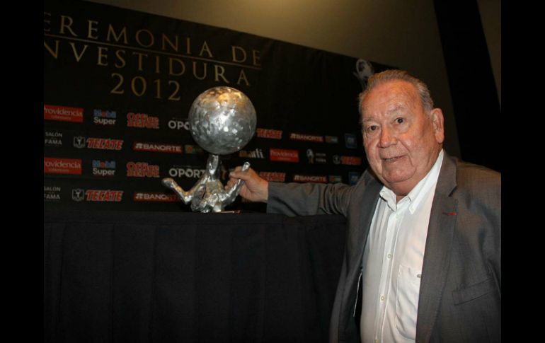 El francés Just Fontaine ofreció una conferencia de prensa, previa a la Ceremonia de Investidura 2012. NOTIMEX  /