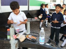 El programa pretende que los niños se protejan entre ellos a través de una alimentación saludable. ARCHIVO  /